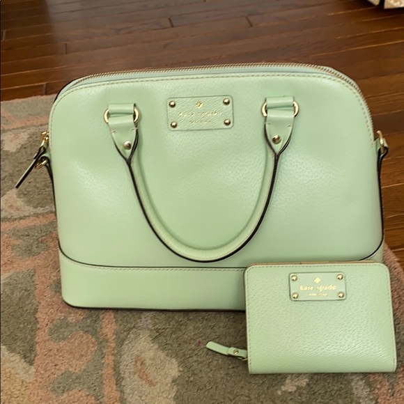 Kate Spade • Wallet - Picture 6 of 6